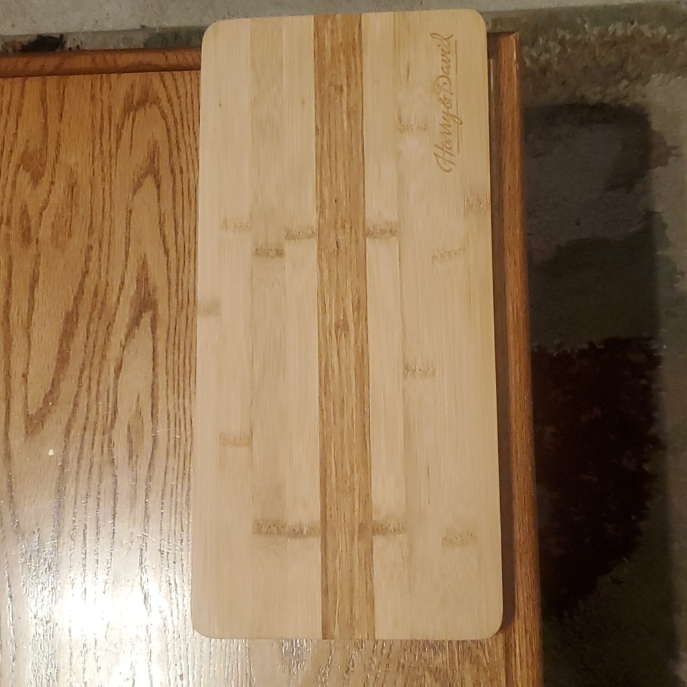 Harry & David Bamboo Cheese Snack Cutting Serving Charcuterie Board 7" x 15"